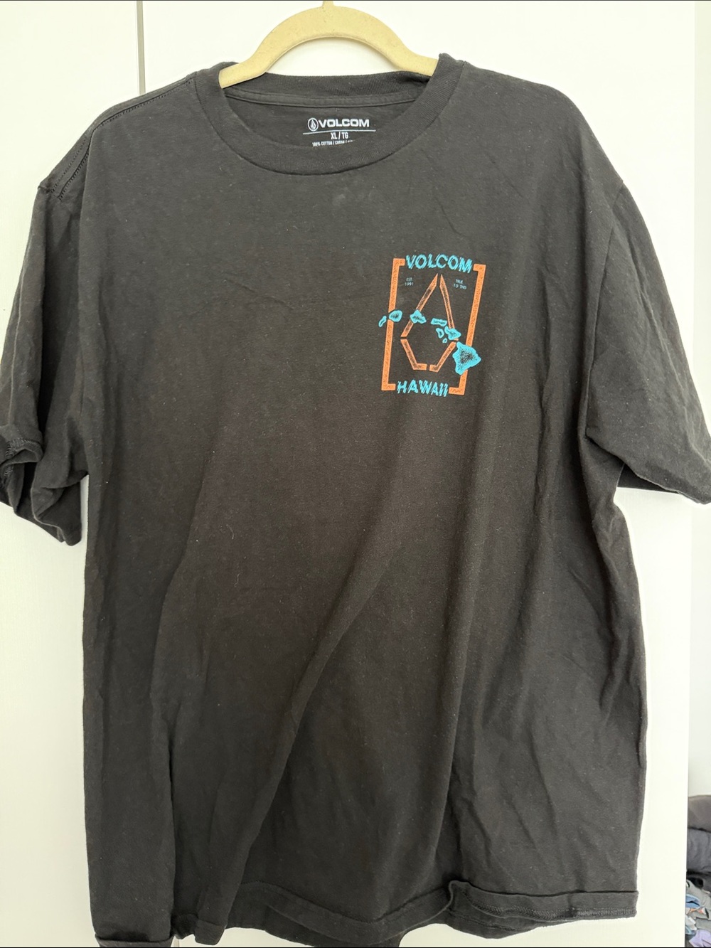 Volcom Hawaii Stone Graphic Tee Black XL Surf Skate Island Style